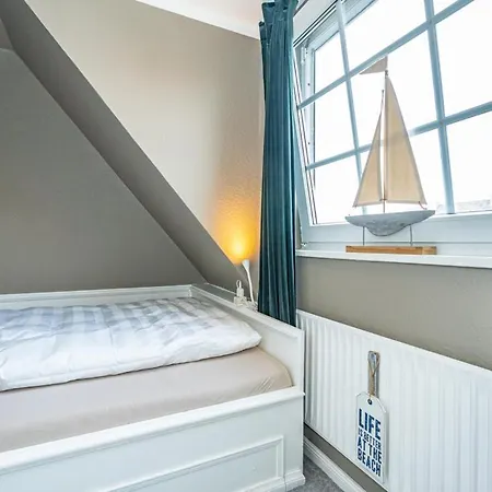 公寓 Maritim Und Individuell In Mit Balkon