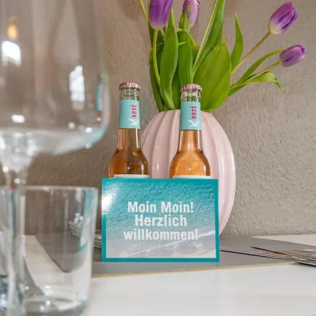 Maritim Und Individuell In Mit Balkon דירה