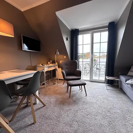 Appartement Maritim Und Individuell In Mit Balkon *